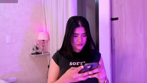 Snapshot of amanda_26 chatting on January 20, 2:43 am Luisa online show from January 20, 2:43 am