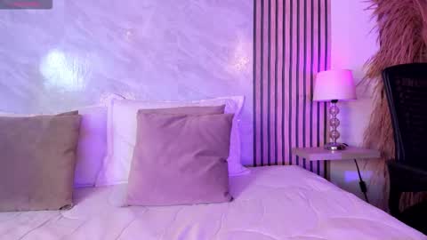 Snapshot of amanda_26 chatting on September 14, 1:49 am Luisa online show from September 14, 1:49 am