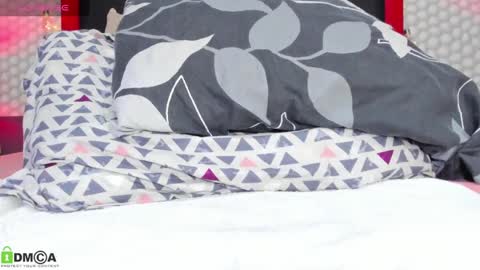 Snapshot of amanda_6ix9ine chatting on December 6, 10:41 pm diana Private is Open online show from December 6, 10:41 pm