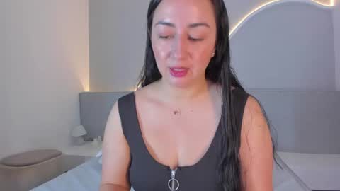 amanda_benz_ online show from June 9, 11:22 am
