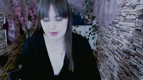 Snapshot of amanda_bright_ chatting on September 18, 7:10 am amanda_bright_ online show from September 18, 7:10 am