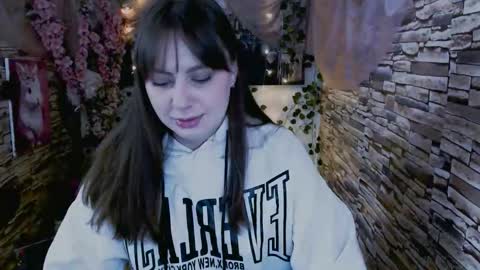 Snapshot of amanda_bright_ chatting on September 19, 6:37 am amanda_bright_ online show from September 19, 6:37 am