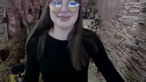 Snapshot of amanda_bright_ chatting on October 15, 6:35 am amanda_bright_ online show from October 15, 6:35 am