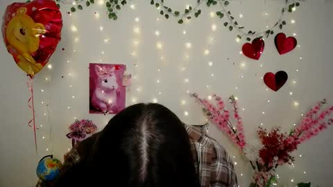 Snapshot of amanda_bright_ chatting on February 20, 8:05 am amanda_bright_ online show from February 20, 8:05 am