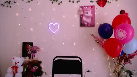 Snapshot of amanda_bright_ chatting on March 26, 11:27 am amanda_bright_ online show from March 26, 11:27 am