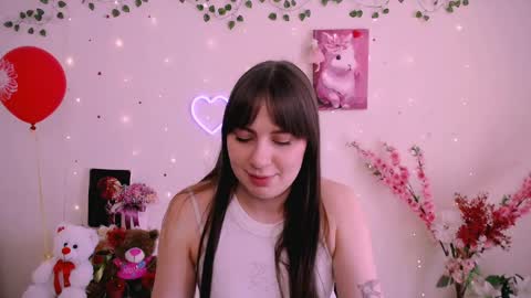 Snapshot of amanda_bright_ chatting on April 2, 10:13 am amanda_bright_ online show from April 2, 10:13 am
