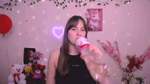 Snapshot of amanda_bright_ chatting on April 17, 11:02 am amanda_bright_ online show from April 17, 11:02 am