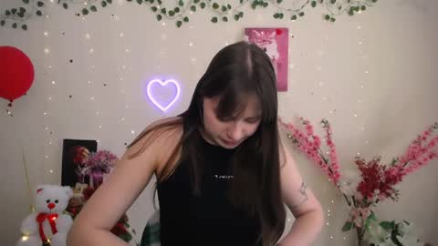 Snapshot of amanda_bright_ chatting on April 24, 9:34 am amanda_bright_ online show from April 24, 9:34 am