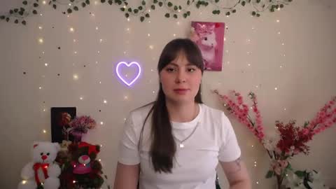 Snapshot of amanda_bright_ chatting on May 8, 9:58 am amanda_bright_ online show from May 8, 9:58 am