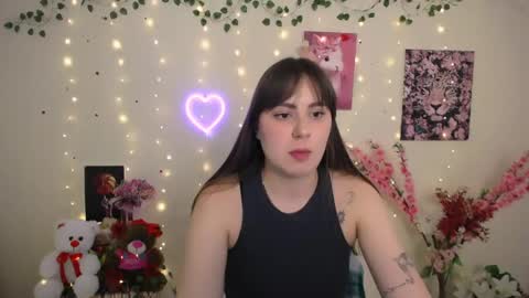 Snapshot of amanda_bright_ chatting on May 14, 10:22 am amanda_bright_ online show from May 14, 10:22 am