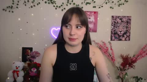 Snapshot of amanda_bright_ chatting on May 15, 10:33 am amanda_bright_ online show from May 15, 10:33 am