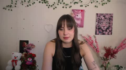 Snapshot of amanda_bright_ chatting on May 16, 10:36 am amanda_bright_ online show from May 16, 10:36 am