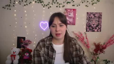 Snapshot of amanda_bright_ chatting on May 26, 10:00 am amanda_bright_ online show from May 26, 10:00 am