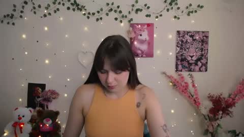 Snapshot of amanda_bright_ chatting on June 7, 9:24 am amanda_bright_ online show from June 7, 9:24 am