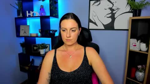 Snapshot of amanda_burn chatting on March 11, 3:29 pm Amanda online show from March 11, 3:29 pm