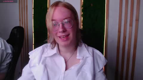 Hi im Amanda online show from June 6, 1:16 pm