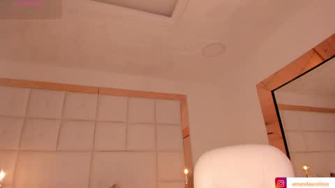 Snapshot of amanda_colin chatting on June 1, 7:37 pm Amanda online show from June 1, 7:37 pm