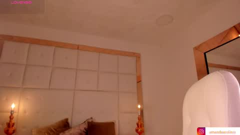 Snapshot of amanda_colin chatting on June 9, 8:42 pm Amanda online show from June 9, 8:42 pm