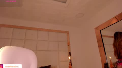 Snapshot of amanda_colin chatting on June 21, 7:05 pm Amanda online show from June 21, 7:05 pm