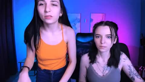 amanda_dark_ online show from March 7, 9:50 am