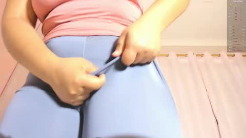 Snapshot of amanda_marcuzzi chatting on October 20, 11:43 am Amanda Marcuzzi  online show from October 20, 11:43 am