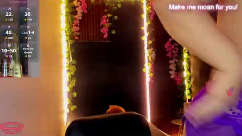 Amanda Moore online show from July 11, 5:32 am