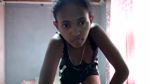 Snapshot of amandaerotic chatting on June 15, 9:33 am amandaerotic online show from June 15, 9:33 am