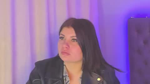 Snapshot of amandahoppe chatting on April 13, 9:37 am Amanda online show from April 13, 9:37 am