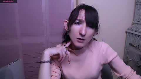 Snapshot of amandasentin chatting on December 19, 8:23 am Amanda online show from December 19, 8:23 am