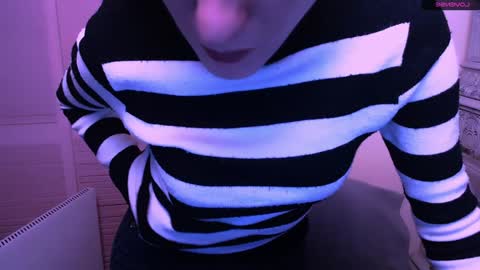 Snapshot of amandasentin chatting on January 1, 12:44 pm Amanda online show from January 1, 12:44 pm