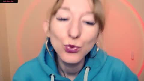 Snapshot of amandasentin chatting on October 8, 7:50 am Amanda online show from October 8, 7:50 am