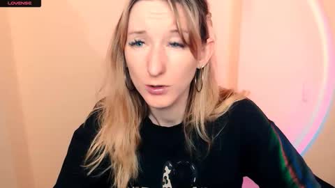 Snapshot of amandasentin chatting on October 9, 8:23 am Amanda online show from October 9, 8:23 am