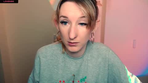 Snapshot of amandasentin chatting on October 18, 7:42 am Amanda online show from October 18, 7:42 am