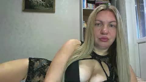 amandasexylax online show from January 12, 5:45 am
