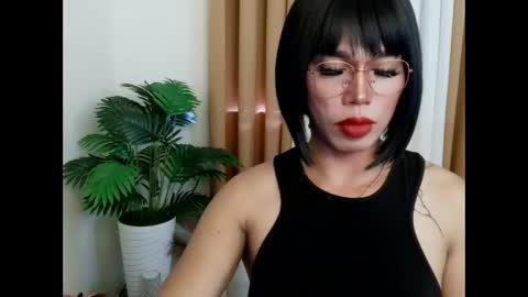 Snapshot of amandasmith91 chatting on February 25, 2:43 am amandasmith91 online show from February 25, 2:43 am