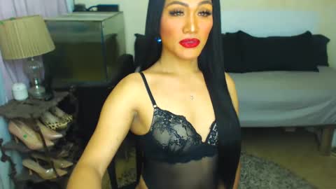 Suzie online show from January 14, 7:59 am