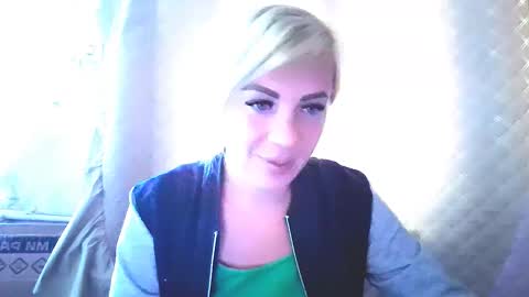 Snapshot of amandaxo_ chatting on September 14, 9:52 am Amanda online show from September 14, 9:52 am
