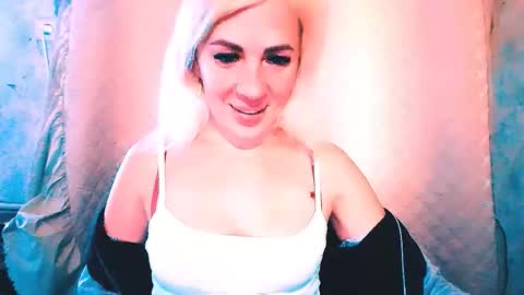 Snapshot of amandaxo_ chatting on September 17, 5:53 am Amanda online show from September 17, 5:53 am