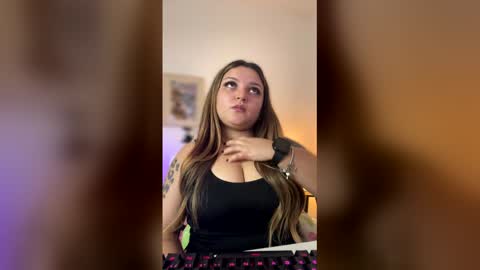 Snapshot of amandhaaa chatting on April 1, 2:58 pm Amandha online show from April 1, 2:58 pm
