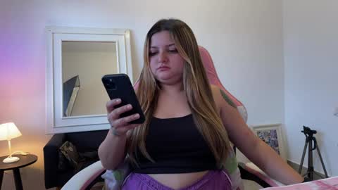 Snapshot of amandhaaa chatting on April 21, 1:50 pm Amandha online show from April 21, 1:50 pm