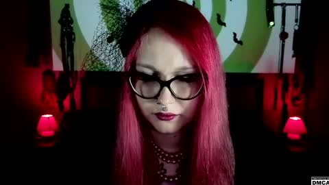 Goddess Amanita online show from April 14, 11:16 am