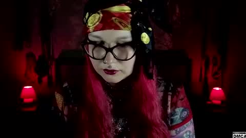 Goddess Amanita online show from July 15, 9:25 am