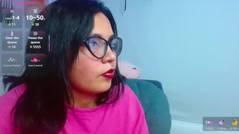 Snapshot of amanne_misa chatting on November 6, 9:59 pm Amanne Misa online show from November 6, 9:59 pm