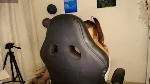 Amara Fey online show from April 23, 12:34 am