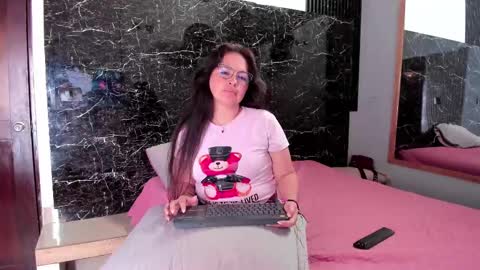 amara_luxe online show from October 2, 8:05 pm