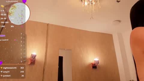 Snapshot of amara_rosh chatting on February 11, 11:01 pm amara online show from February 11, 11:01 pm
