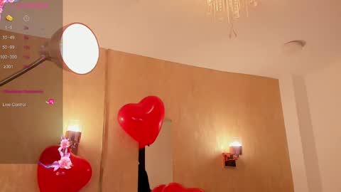 Snapshot of amara_rosh chatting on February 14, 11:20 pm amara online show from February 14, 11:20 pm