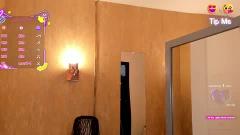 Snapshot of amara_rosh chatting on September 15, 7:58 pm amara online show from September 15, 7:58 pm