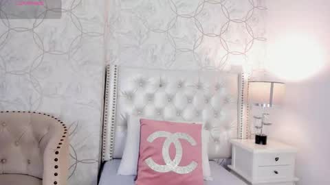 amara_rousse online show from January 18, 11:36 am