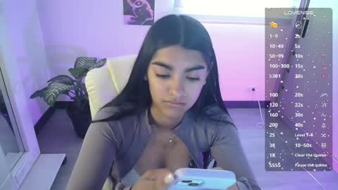 amara_silk online show from May 29, 8:18 pm